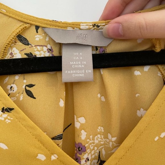 Yellow Floral Blouse - Picture 3 of 5